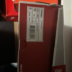 Men’s New balance size 12 in white black and yellow